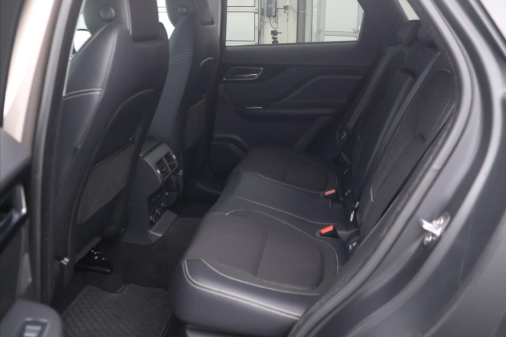 Jaguar F-Pace 3,0 221kW 30d 4x4 Aut. CZ