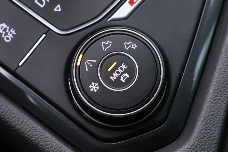 Volkswagen Tiguan 2,0 TDI 110kW DSG 4M DPH CZ