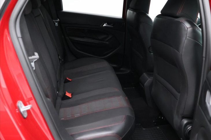 Peugeot 308 1,2 96kW GT-Line LED tažné Klima