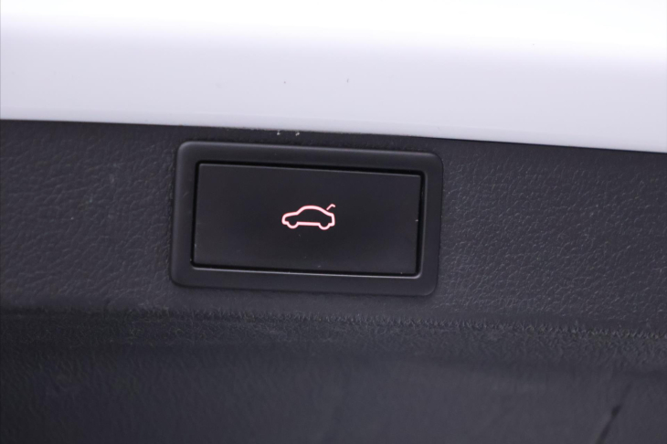 Škoda Octavia 2,0 TDI 110kW DSG Clever DPH