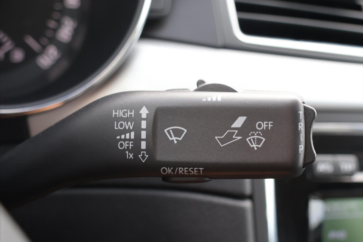 Škoda Superb 2,0 TDI Exclusive Xenon 1.Maj.