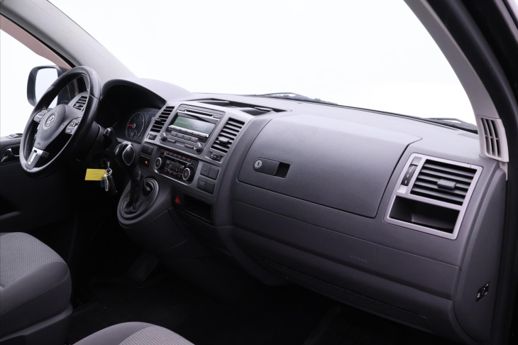 Volkswagen Caravelle 2,0 TDI 132kW DSG 8-Míst Long
