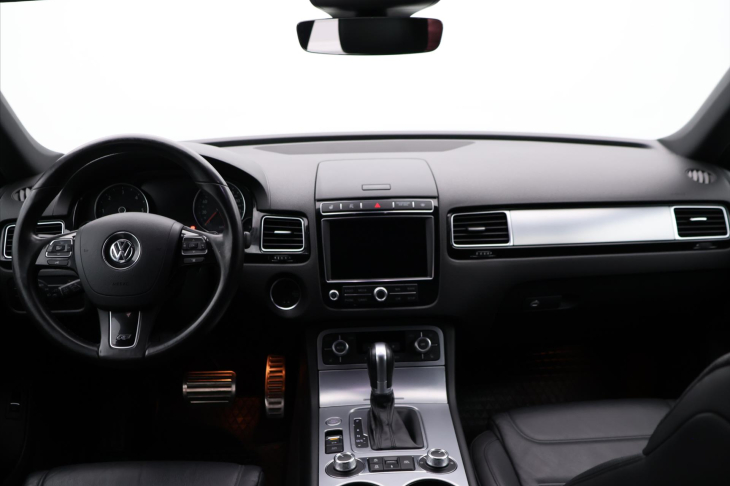 Volkswagen Touareg 3,0 TDI V6 193kW Exclusive CZ DPH