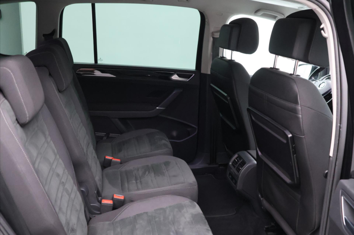 Volkswagen Touran 2,0 TDI 110kW Highline DSG DPH