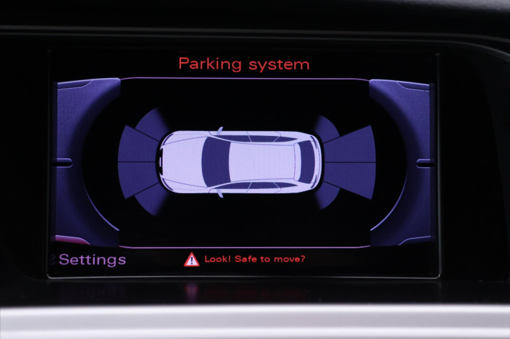 Audi A4 2,7 TDi 140kW Tempomat