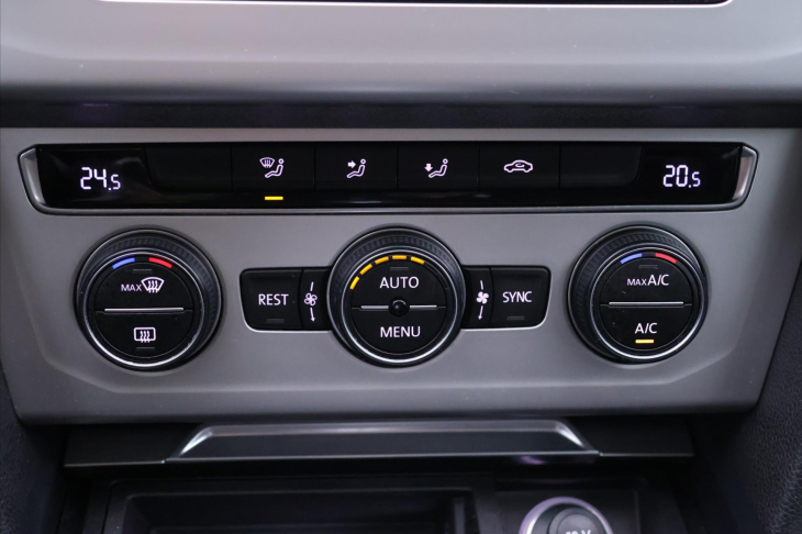 Volkswagen Passat 2,0 TDI 110kW DSG Comfort Navi