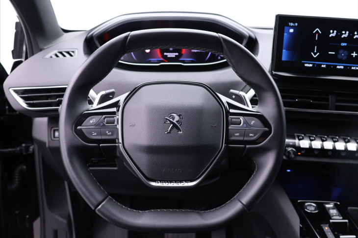 Peugeot 5008 1,2 PT Aut. Allure 7-Míst DPH