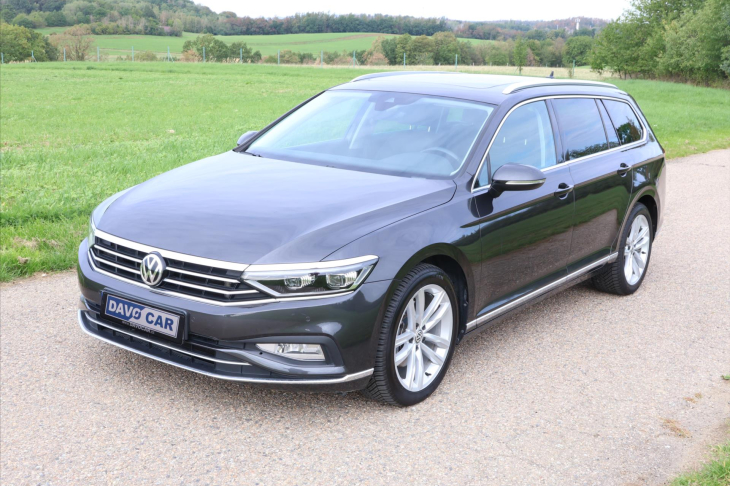 Volkswagen Passat 2,0 TDI DSG Elegance Navi
