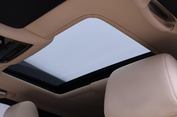 Bentley Continental Flying Spur 6,0 W12 412 kW 4x4 Kůže DPH