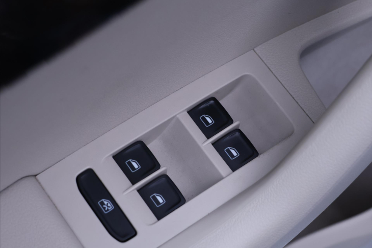 Škoda Octavia 2,0 TDI 110KW Elegance CZ