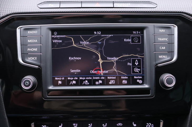 Volkswagen Passat 2,0 TDI 110kW Highline LED CZ