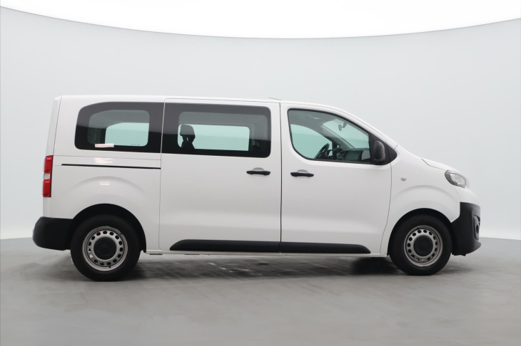 Peugeot Traveller 2.0 BlueHDI 110kW 5-Míst L2