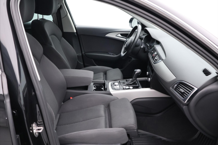 Audi A6 2,0 TDi 140kW Aut. S-line