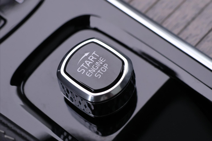 Volvo XC90 2,0 B5 AWD Ultimate Dark 7-Míst