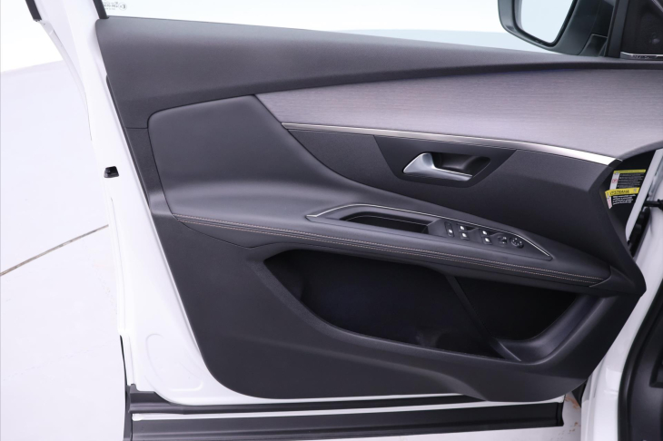 Peugeot 3008 2,0 HDI 130 kW CZ Kůže GT