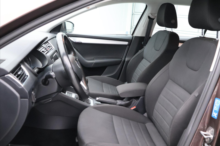 Škoda Octavia 2,0 TDI 110kW CZ Style Kessy