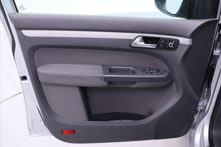 Volkswagen Touran 1,6 TDI 77kW Match Tažné Navi