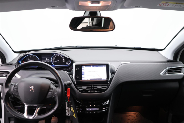 Peugeot 2008 1,6 HDI 73kW CZ