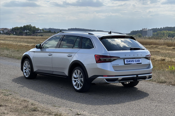 Škoda Superb 2,0 TDI 140kW DSG Scout 4x4 CZ