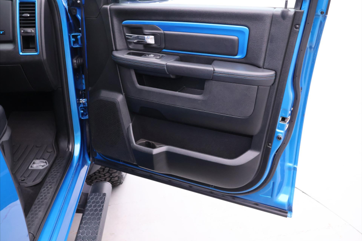 RAM 1500 5,7 Laramite 295kW 4x4 Quad Cab