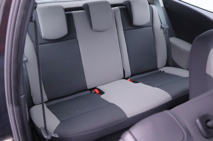 Renault Clio 1,2 i CZ 1.Majitel 9'250km