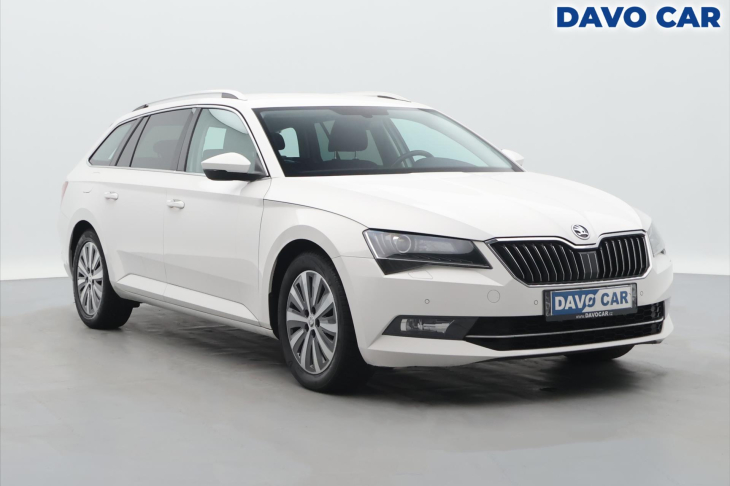 Škoda Superb 1,6 TDI Style 1.maj servis kn.