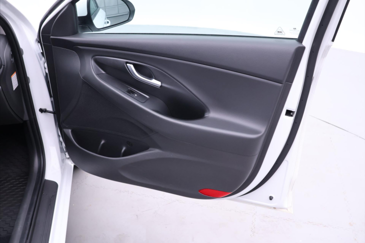 Hyundai i30 1,5 T-GDI 117kW CZ 1.Maj. DPH