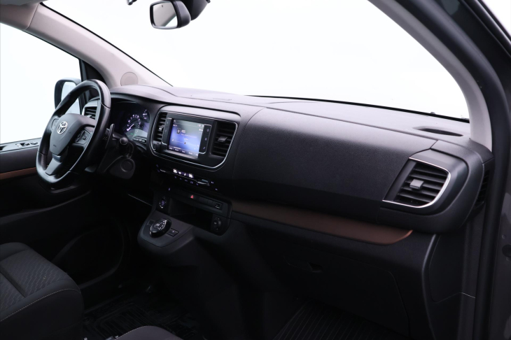 Toyota ProAce Verso 2,0 D 130kW Aut. 8-Míst L2 DPH