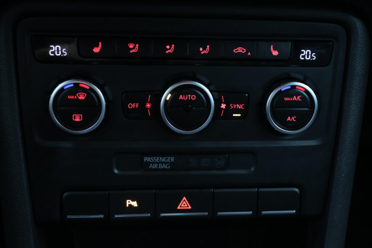 Volkswagen Beetle 1,2 TSI 77kW Design Serv.kniha