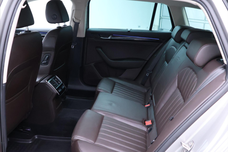 Škoda Superb 2,0 TDI 140kW 4x4 DSG CZ L&K