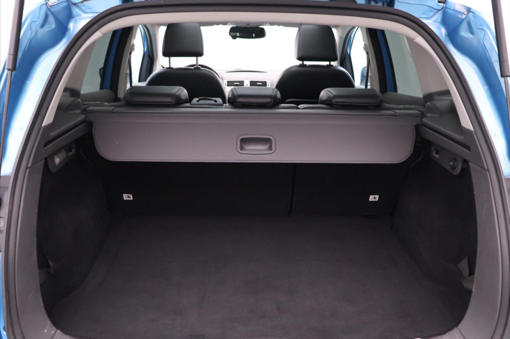 Ford Kuga 2,0 TDCi 100kW 4x4 Titanium