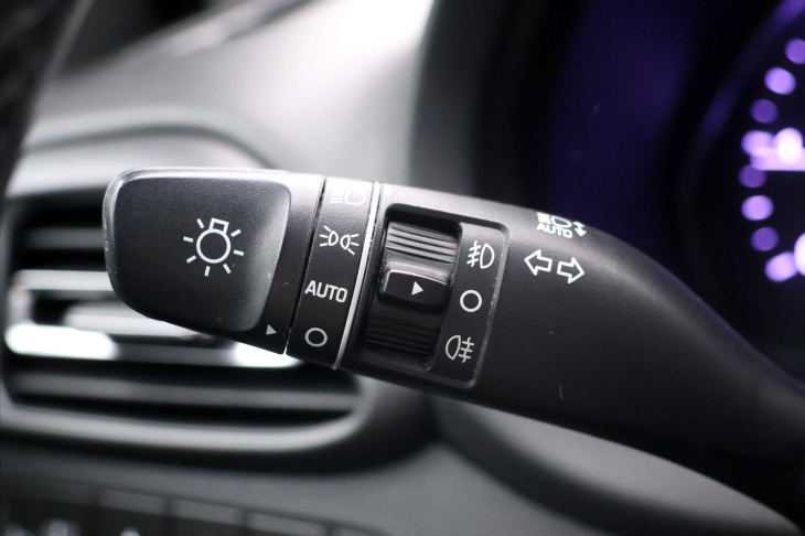 Hyundai i30 1,6 CRDi 85kW Smart LED CZ