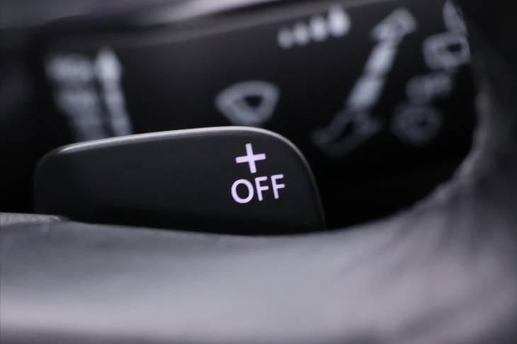 Škoda Superb 2,0 TDI 140kW DSG 4x4 CZ Scout