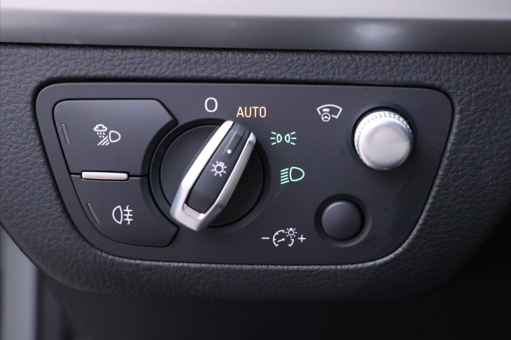 Audi Q5 2,0 40TDI S-line quattro DPH