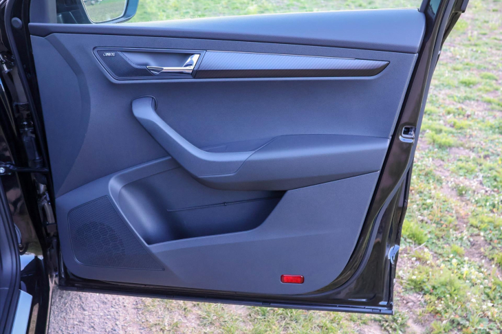 Škoda Karoq 2,0 TDI 4x4 DSG Sportline DPH