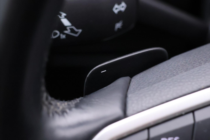 Volkswagen Passat 2,0 TDI 110kW DSG Elegance DPH