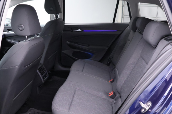 Volkswagen Golf 1,5 TSI 96kW Vrtual CZ LED