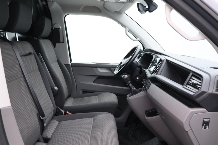 Volkswagen Transporter 2,0 TDI 110kW Long Klima DPH