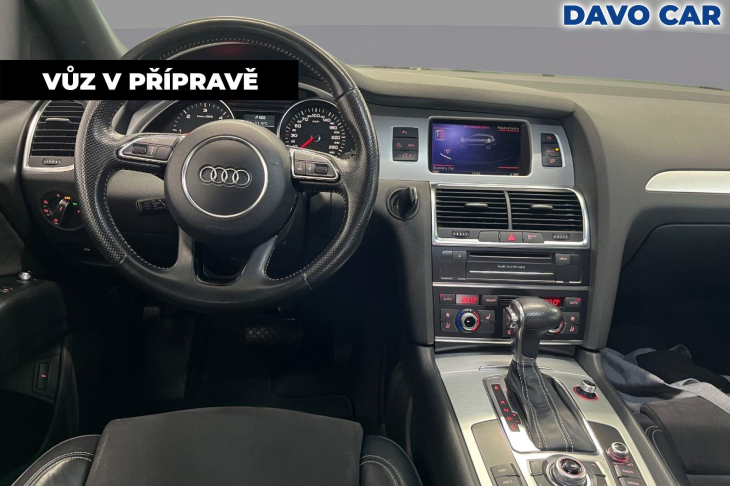 Audi Q7 3,0 TDI 180kW S-LINE CZ 7 Míst