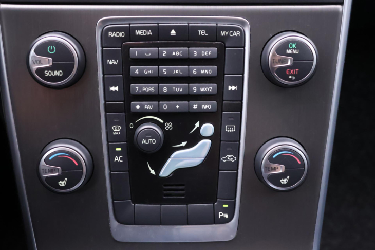 Volvo S60 2,0 D3 120kW Aut. Serv.Kniha