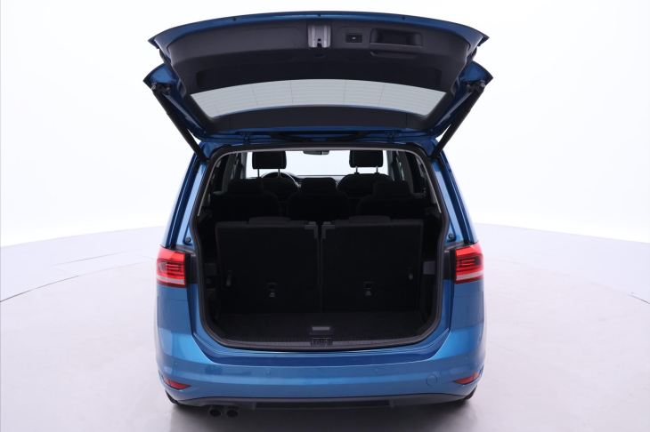Volkswagen Touran 2,0 TDI DSG CZ Highline 7-Míst