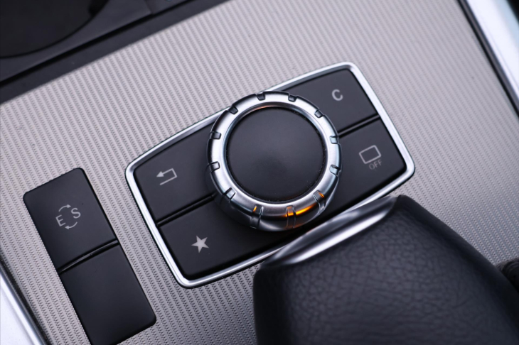 Mercedes-Benz Třídy E 3,0 350d 190kW 4Matic 1.Maj.