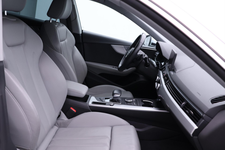 Audi A5 2,0 40TFSI 140kW Aut. LED Kůže