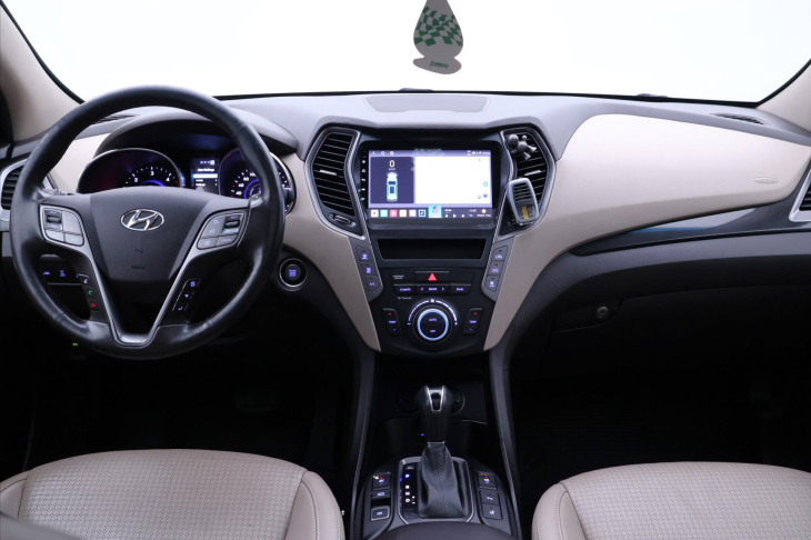 Hyundai Grand Santa Fe 2,2