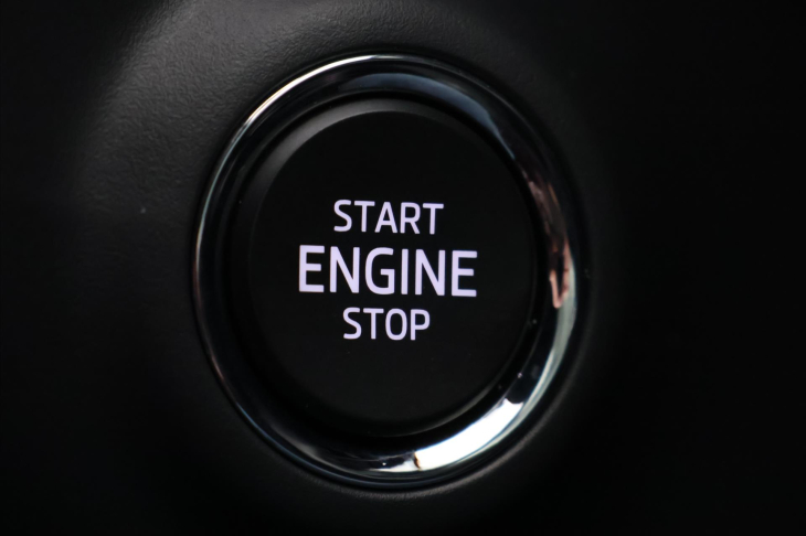 Škoda Karoq 2,0 TDI 4x4 DSG Sportline CZ