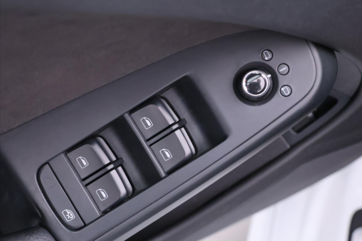 Audi A4 2,7 TDi 140kW Tempomat