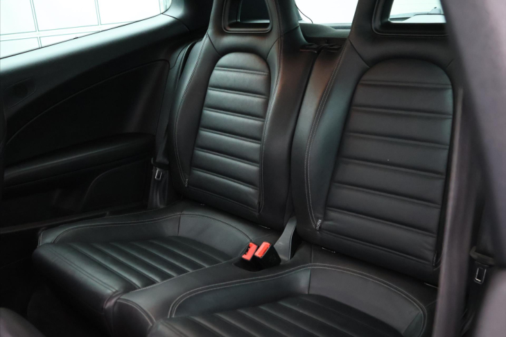 Volkswagen Scirocco 2,0 TSi 155 kW R-line bi-xenon