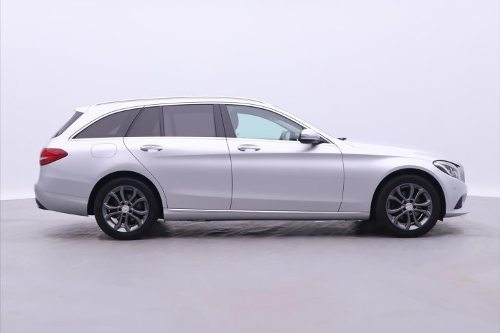 Mercedes-Benz Třídy C 2,1 220d 125kW Aut. Kůže LED