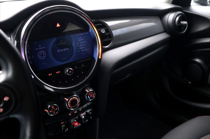 Mini Cooper 1,5 100kW CZ DPH LED