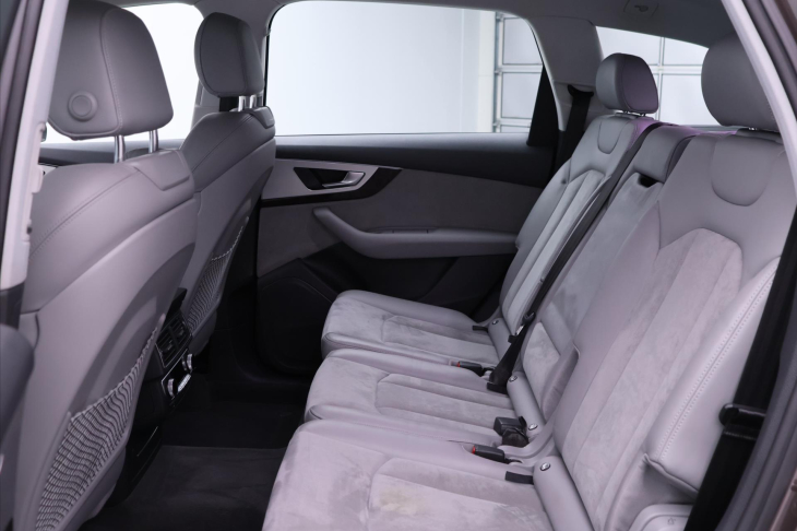 Audi Q7 3,0 TFSI 245kW Quattro Tiptronic CZ